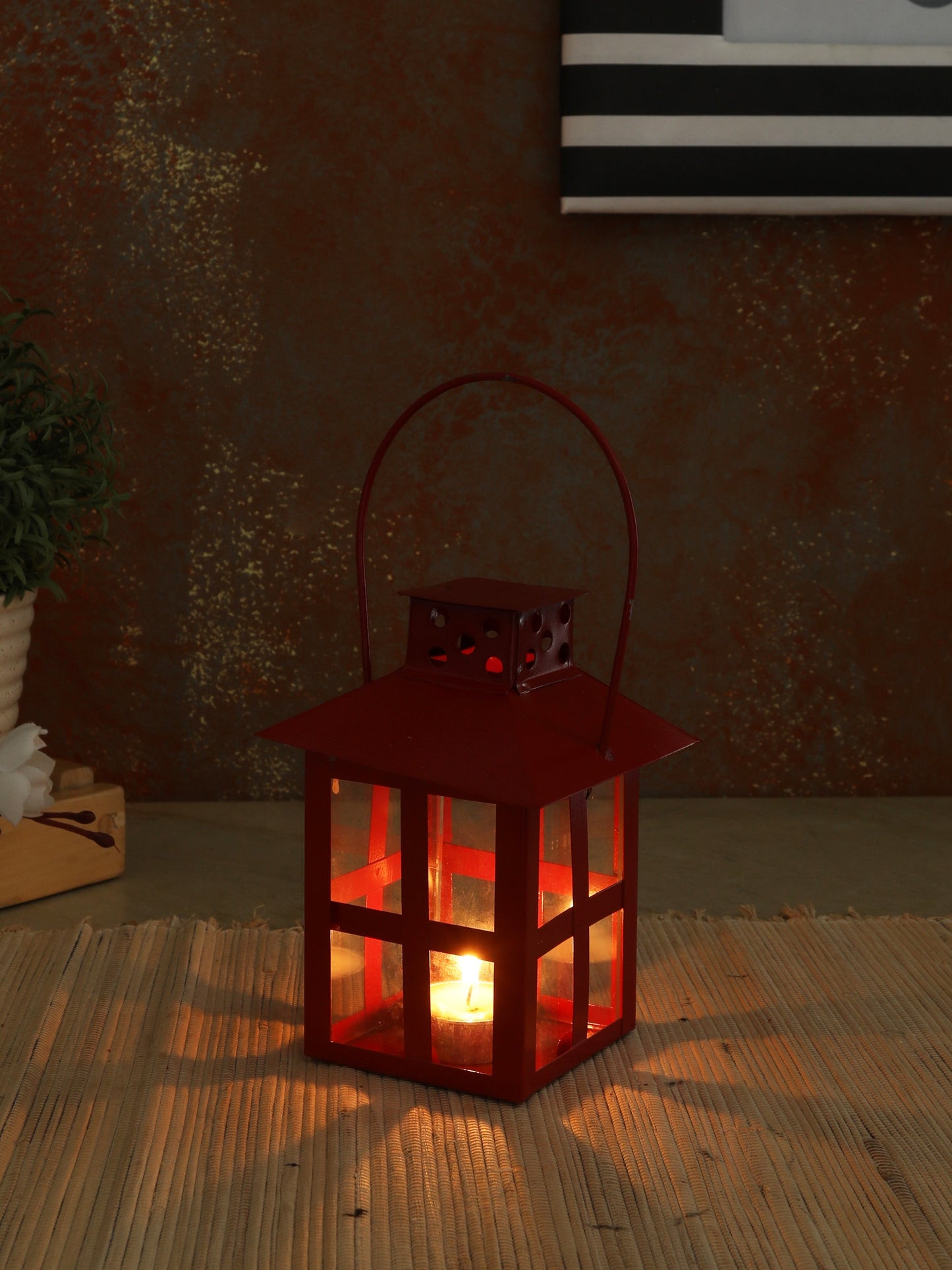 Maison Lantern Red