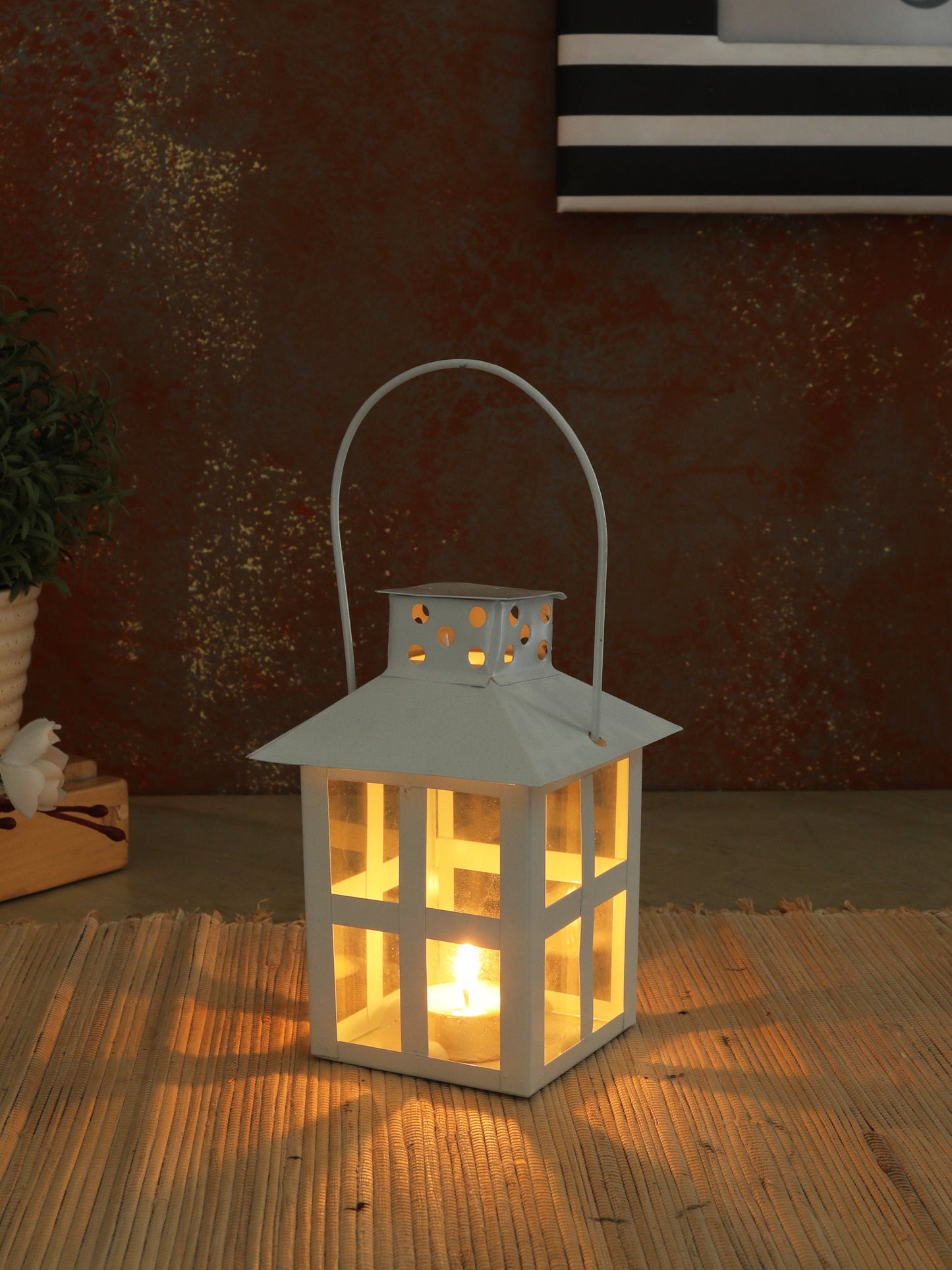 Maison Lantern White