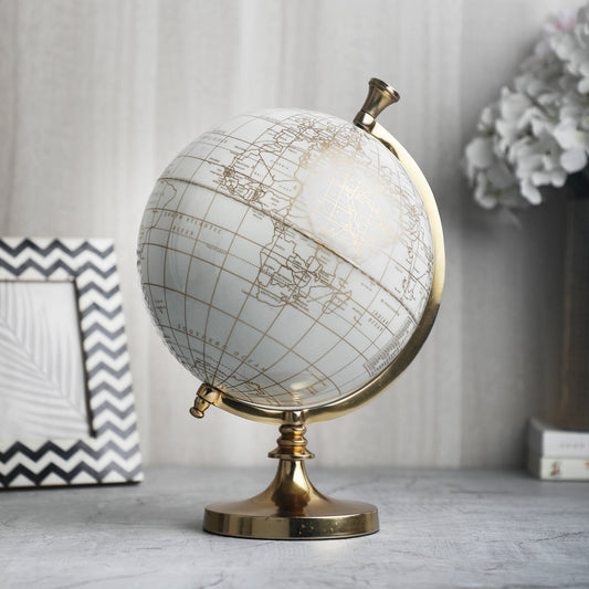 Berlin Laminated White Globe