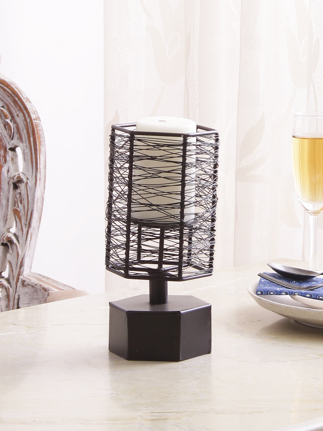 Geo Hexa wire candlestand