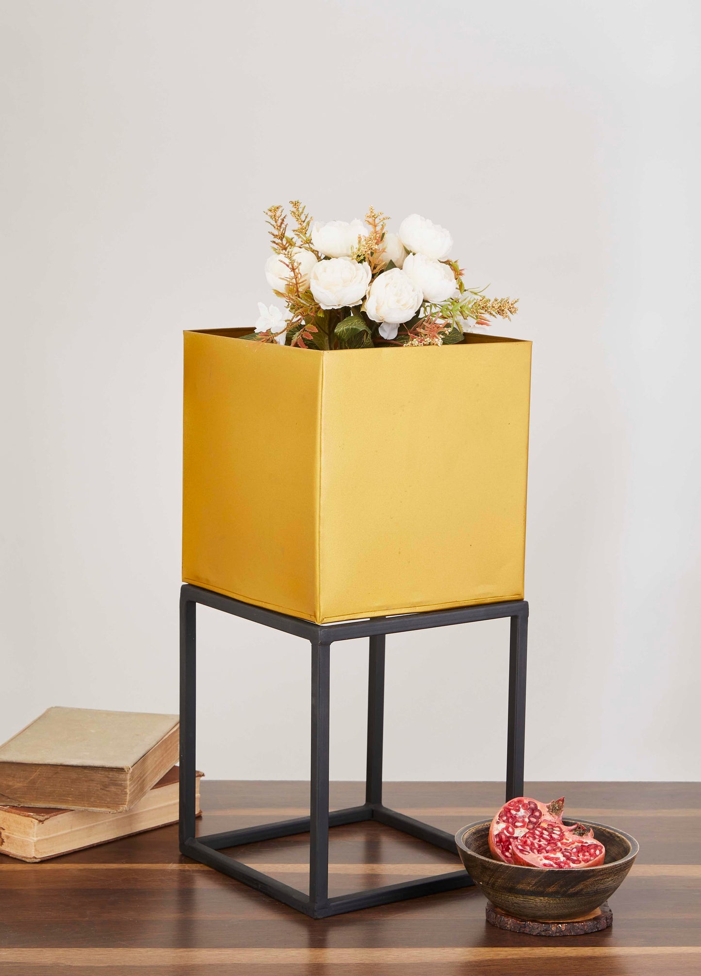 Lisbon Black & Gold Square Planters Set of 2