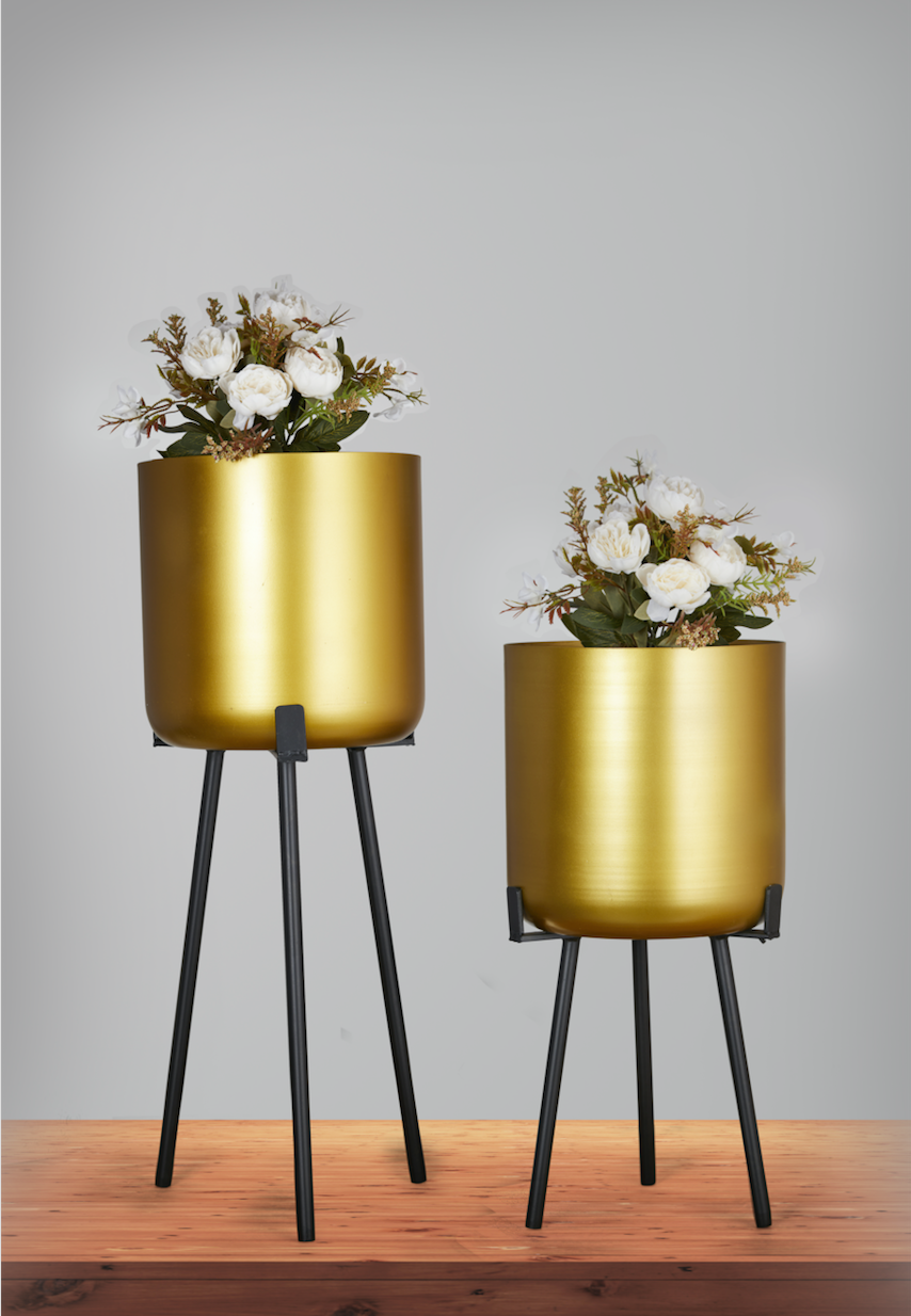 Stanley Black & Gold Planter