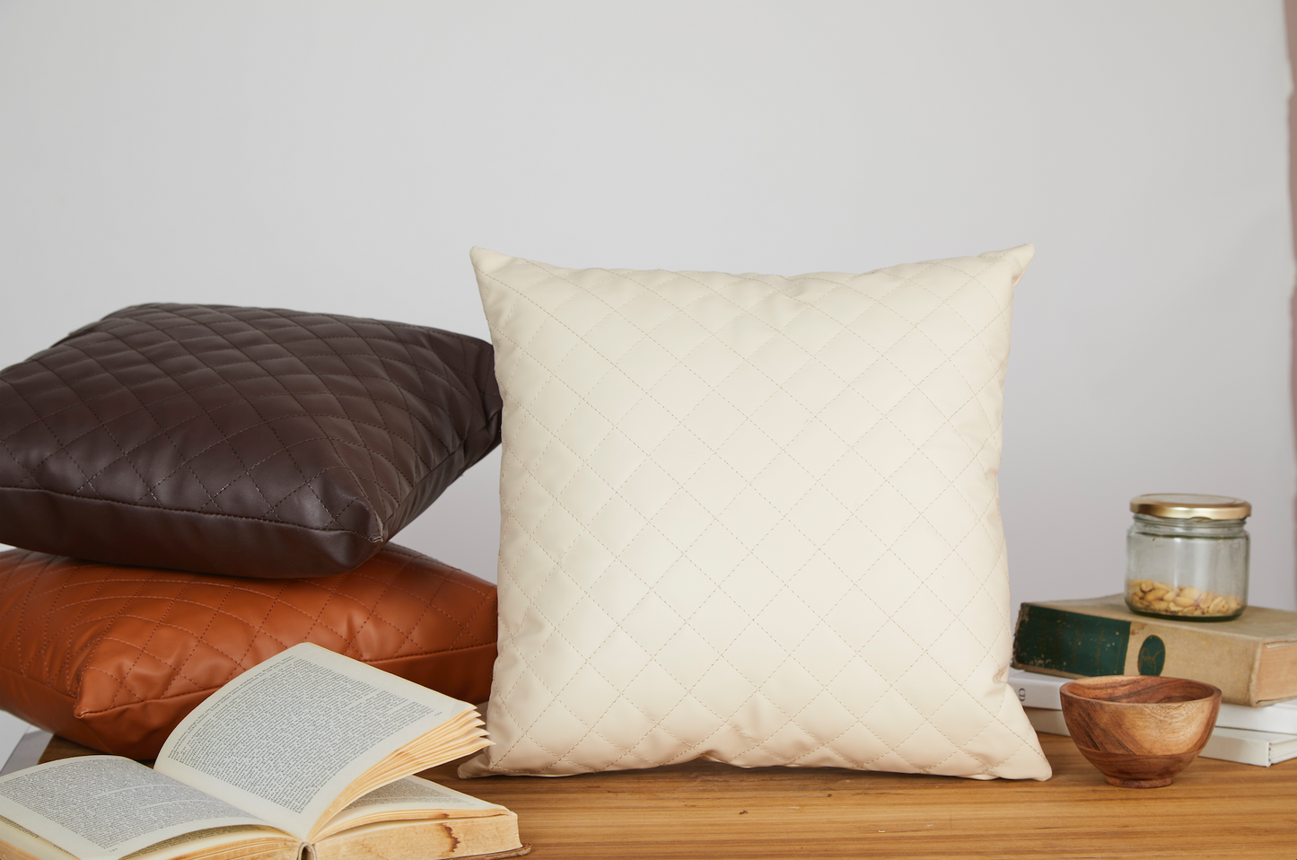 Ivory Diamond Pattern Cushion