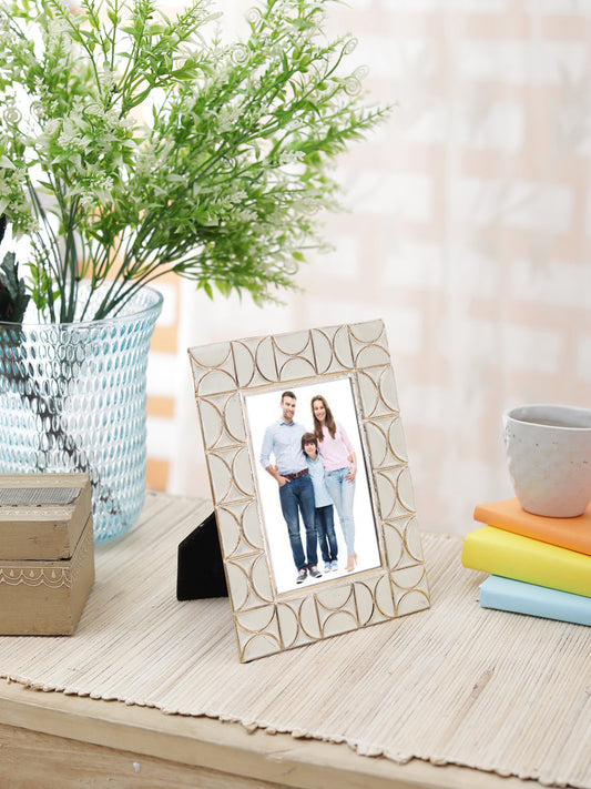 Neo White & Gold Photo Frame 4"x6"