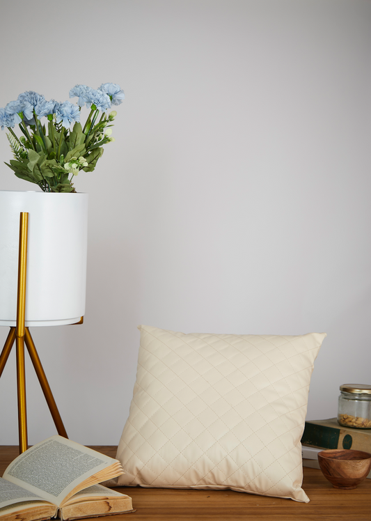 Ivory Diamond Pattern Cushion